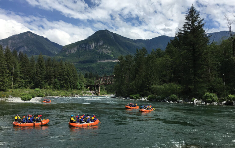 Skykomish_river_rafts_1000