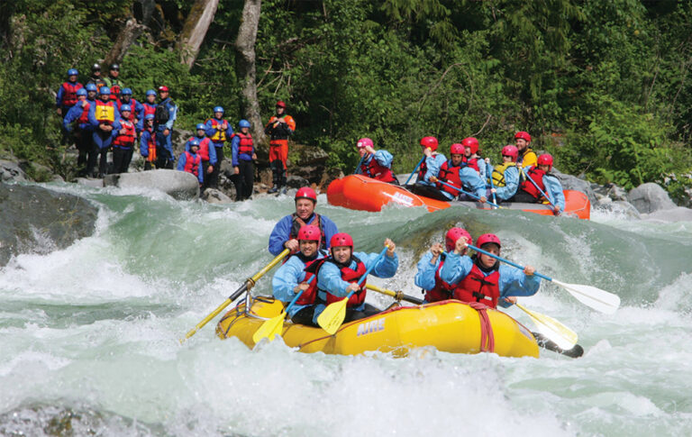 alpine_adventures_skykomish_2boats_1000