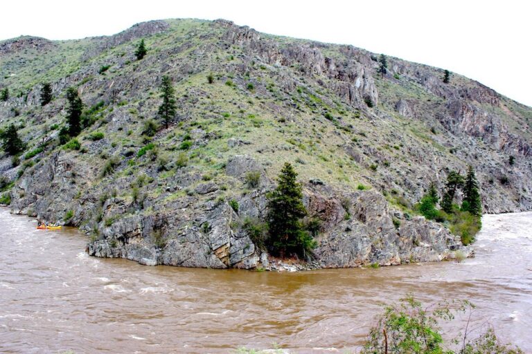 methow_river_rafting_lake_chelan